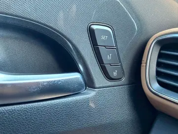 HYUNDAI SANTA FE 1.6 T Plug-in 4WD Prime Assist Pano WR