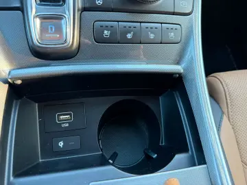 HYUNDAI SANTA FE 1.6 T Plug-in 4WD Prime Assist Pano WR