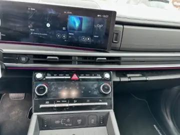 HYUNDAI SANTA FE 1.6 T-GDI Hybrid 158kW 4WD Blackline A