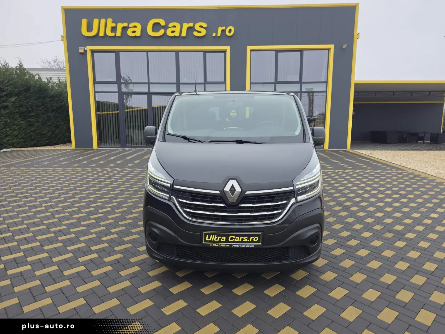Renault Trafic 2.0 dCi   145 cp   Automat   Euro 6