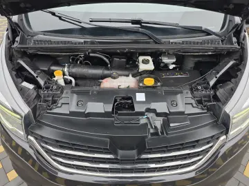 Renault Trafic 2.0 dCi   145 cp   Automat   Euro 6