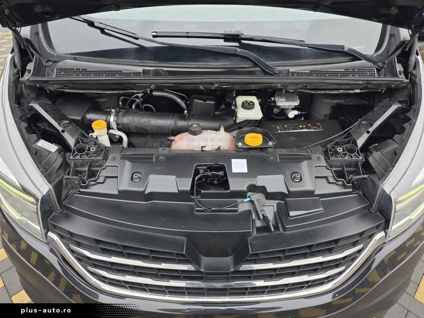 Renault Trafic 2.0 dCi   145 cp   Automat   Euro 6