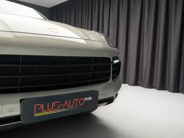 Porsche Cayenne S  Panoramic  Chrono plus