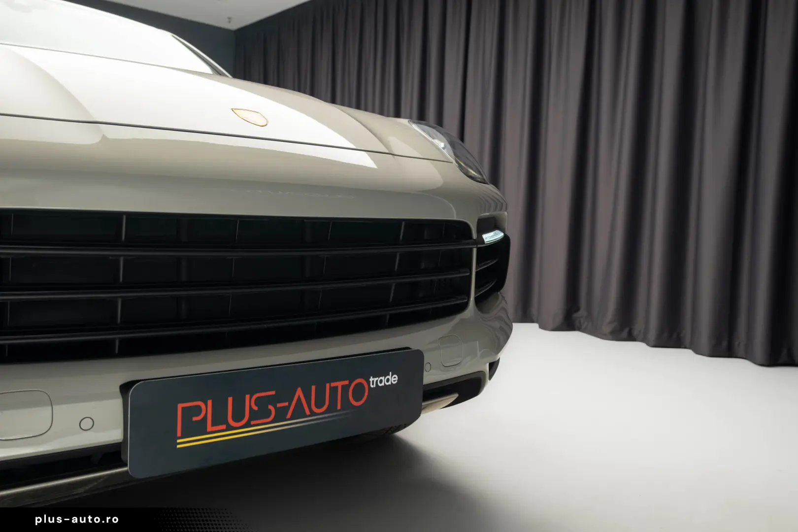 Porsche Cayenne S  Panoramic  Chrono plus