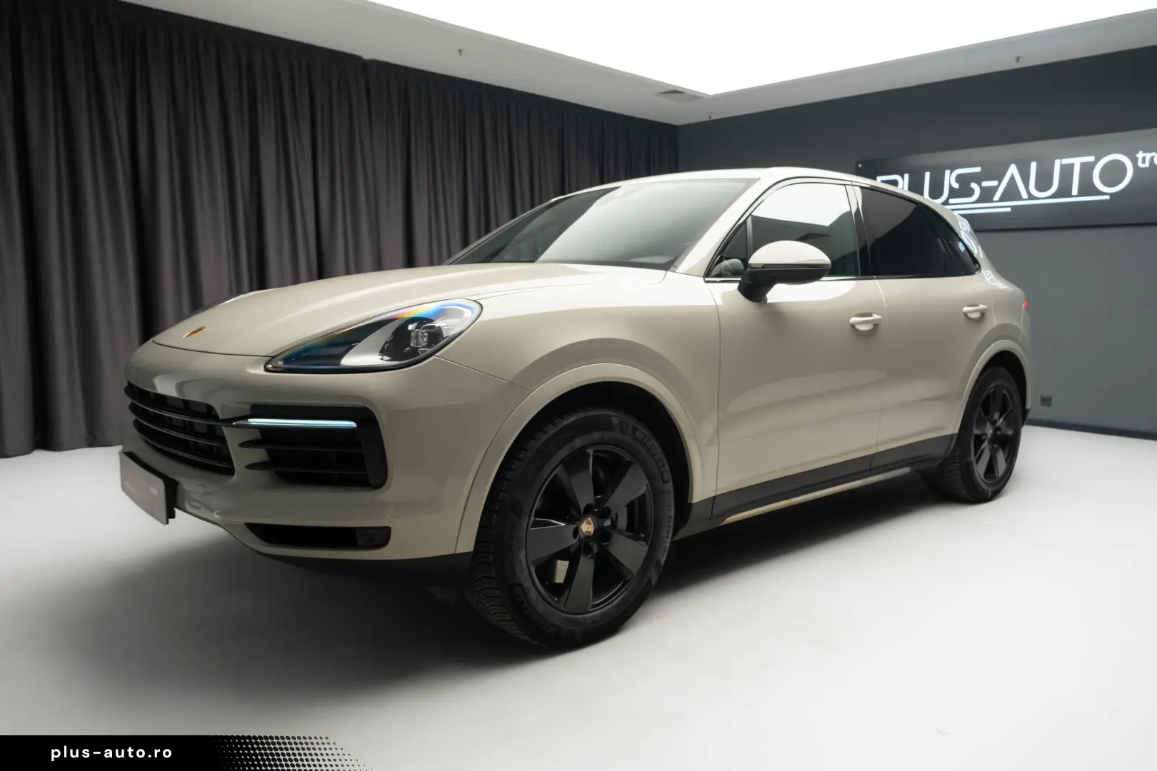 Porsche Cayenne S  Panoramic  Chrono plus