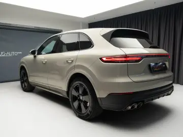 Porsche Cayenne S  Panoramic  Chrono plus