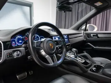 Porsche Cayenne S  Panoramic  Chrono plus
