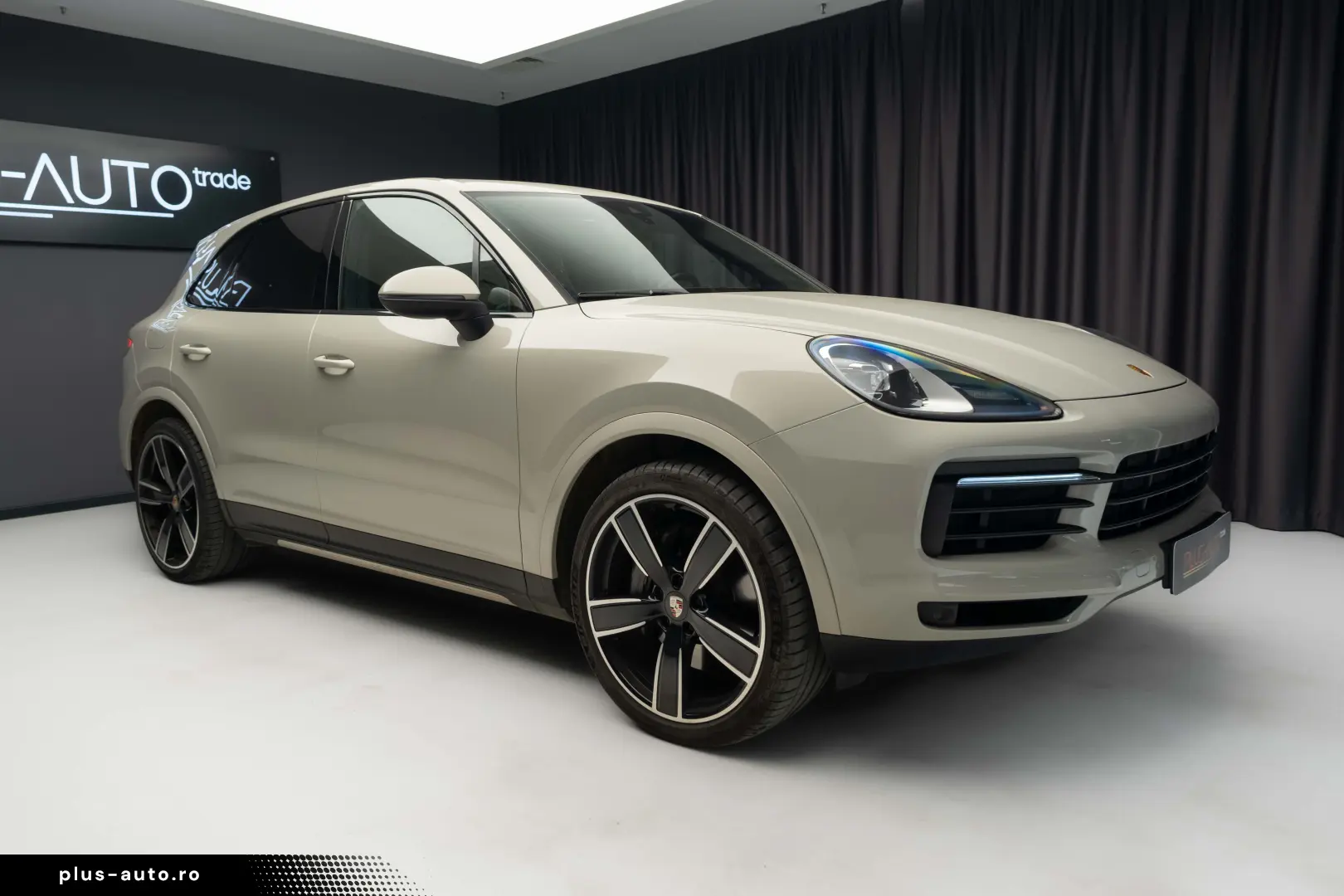 Porsche Cayenne S  Panoramic  Chrono plus