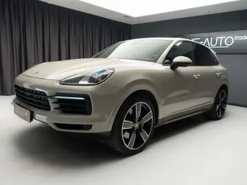 Porsche Cayenne S  Panoramic  Chrono plus