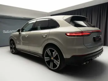 Porsche Cayenne S  Panoramic  Chrono plus