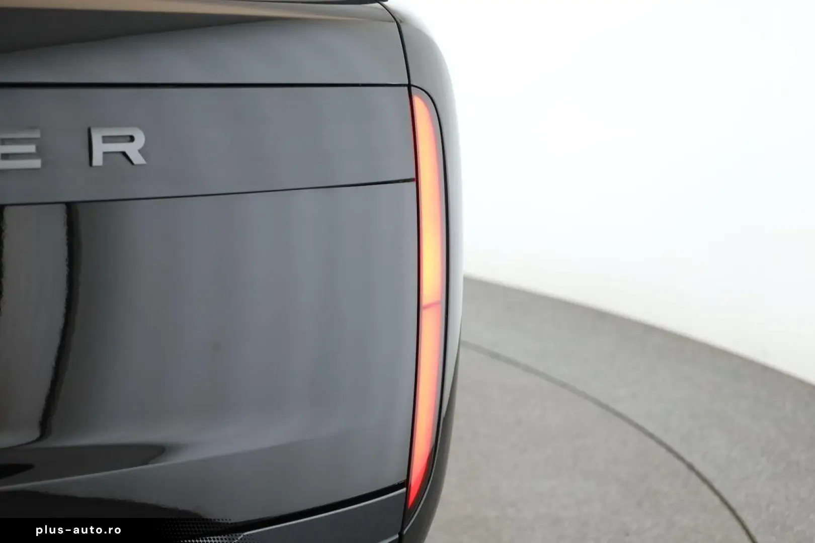 LAND ROVER Range Rover D350 Autobiography LWB 7 Pano AHK 23