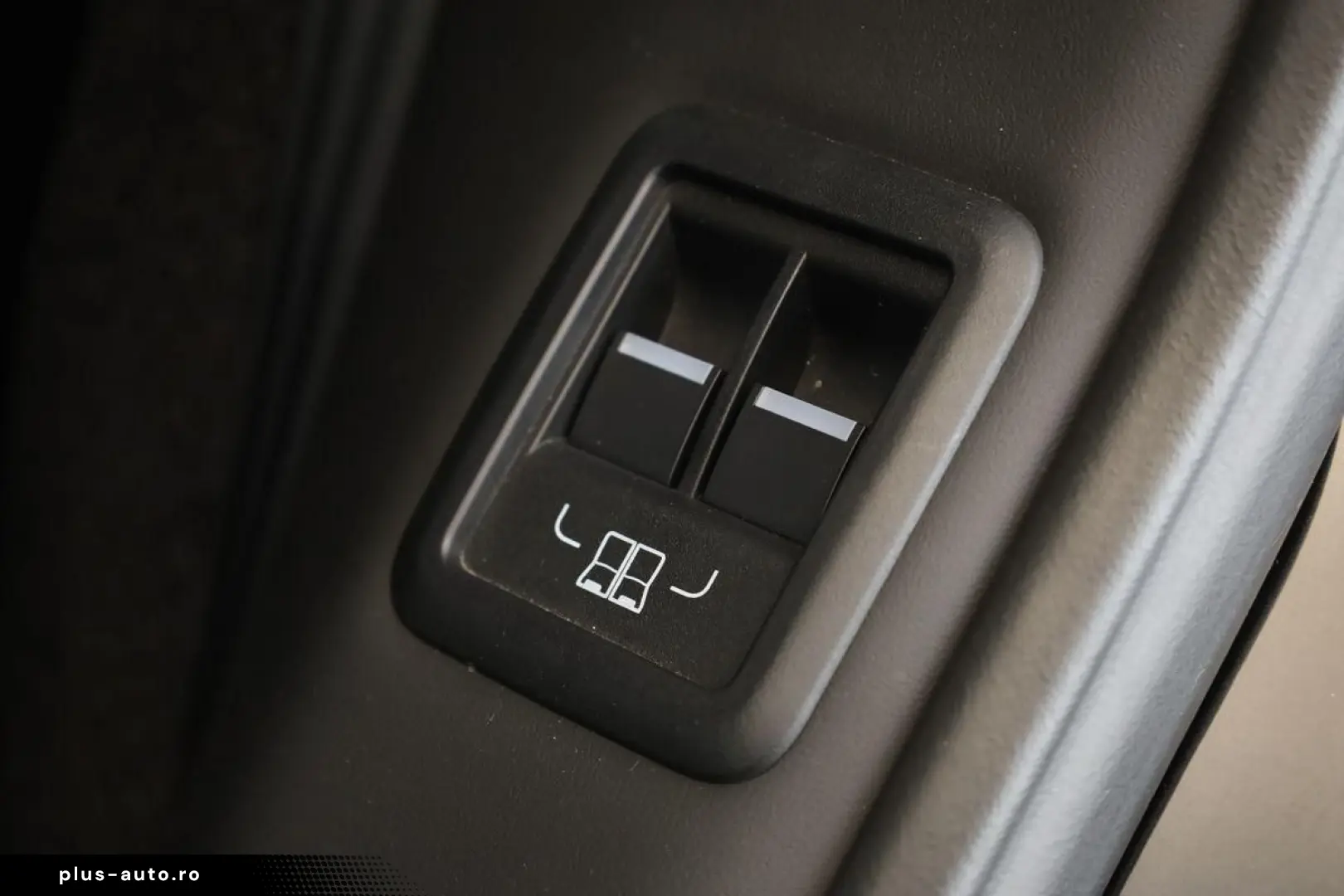 LAND ROVER Range Rover D350 Autobiography LWB 7 Pano AHK 23