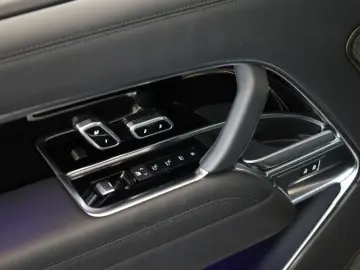 LAND ROVER Range Rover D350 Autobiography LWB 7 Pano AHK 23