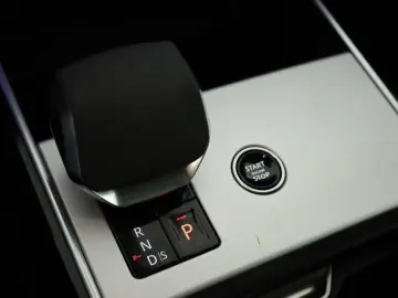 LAND ROVER Range Rover D350 Autobiography LWB 7 Pano AHK 23