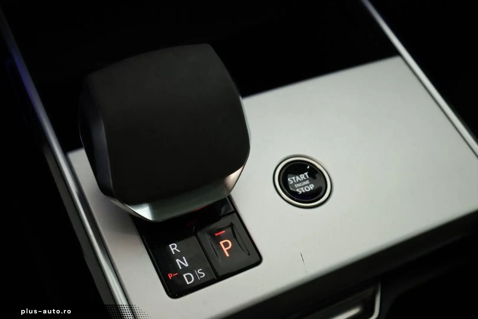 LAND ROVER Range Rover D350 Autobiography LWB 7 Pano AHK 23