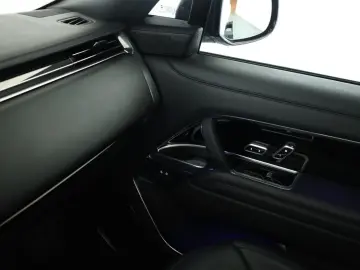 LAND ROVER Range Rover D350 Autobiography LWB 7 Pano AHK 23