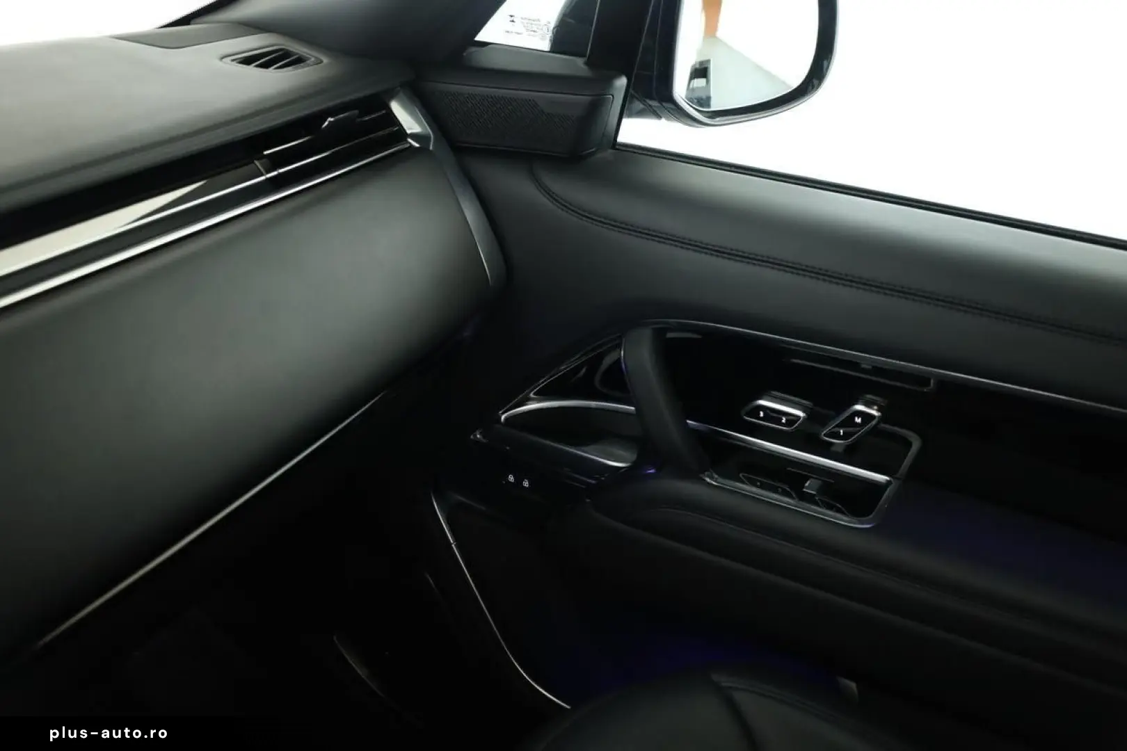 LAND ROVER Range Rover D350 Autobiography LWB 7 Pano AHK 23