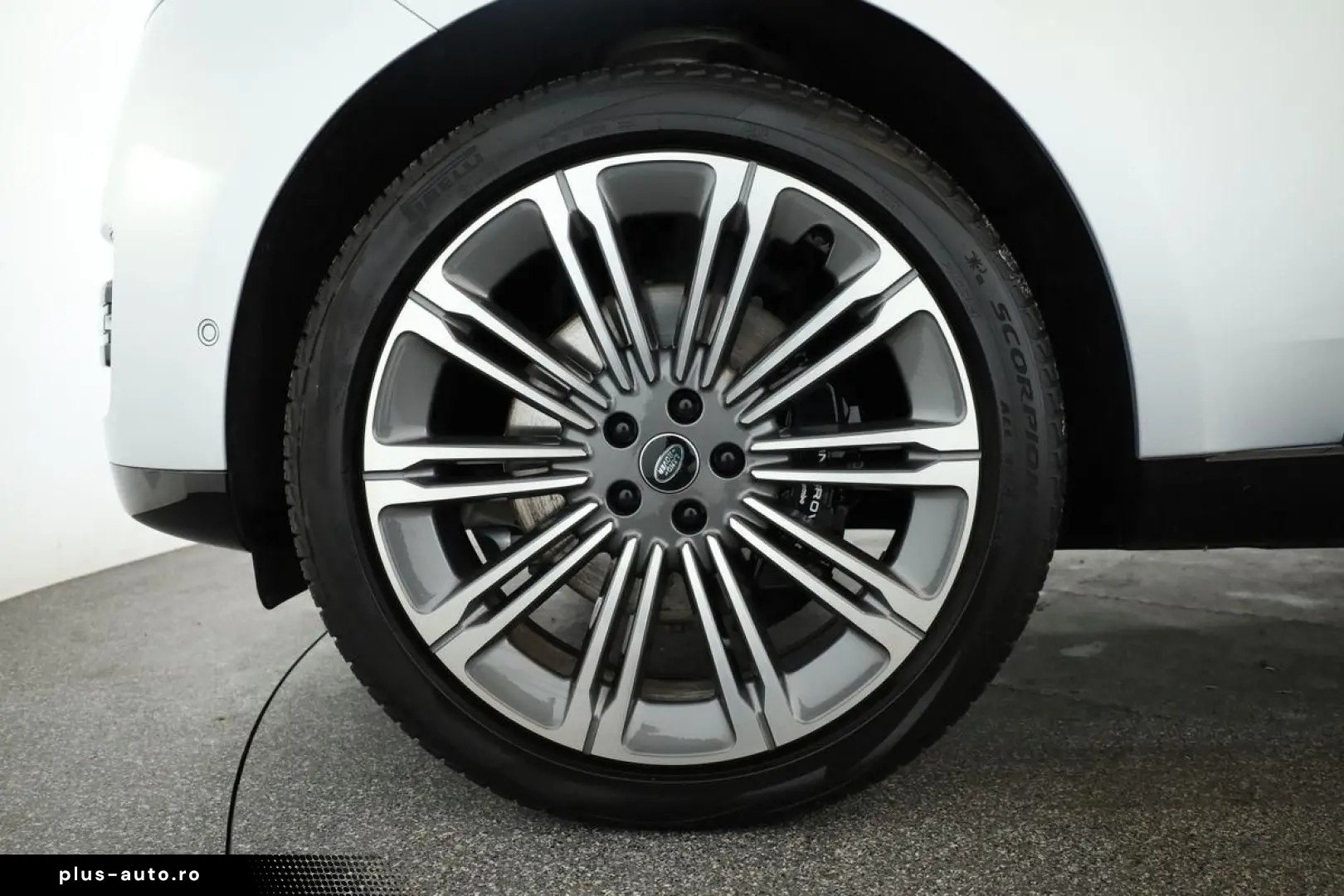 LAND ROVER Range Rover D350 Autobiography LWB 7 Pano AHK 23