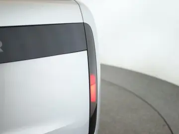 LAND ROVER Range Rover D350 Autobiography LWB 7 Pano AHK 23