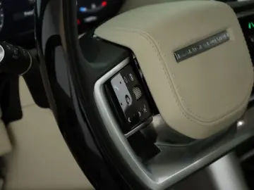 LAND ROVER Range Rover D350 Autobiography LWB 7 Pano AHK 23