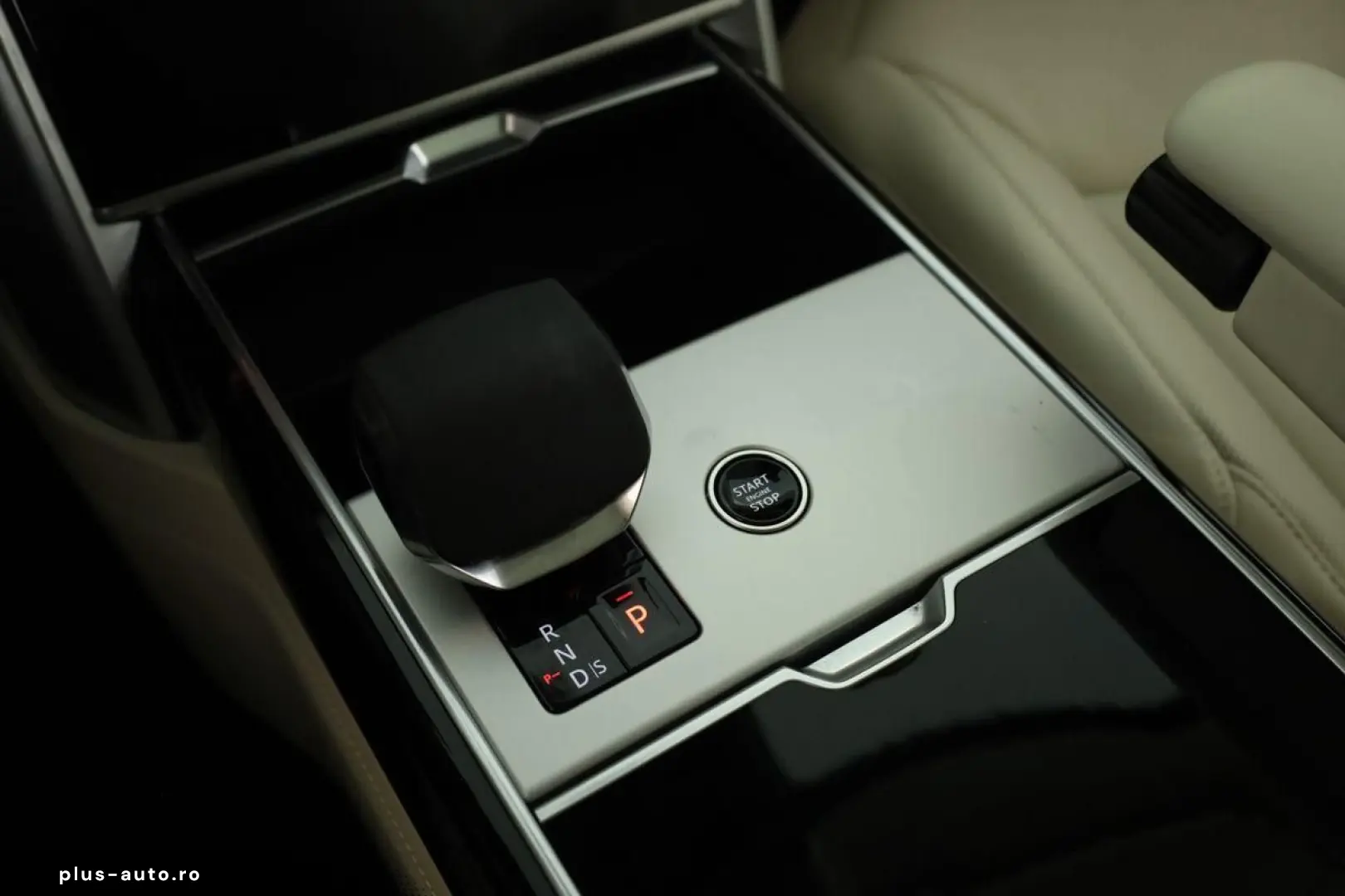 LAND ROVER Range Rover D350 Autobiography LWB 7 Pano AHK 23