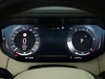 LAND ROVER Range Rover D350 Autobiography LWB 7 Pano AHK 23