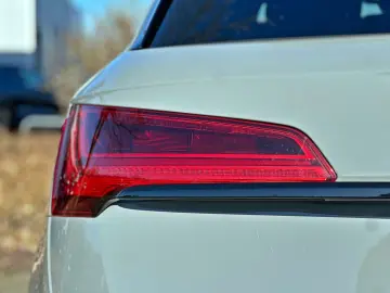 AUDI SQ5 TDI qu B&O HuD 360  PANO STANDHZ AHK MATRIX