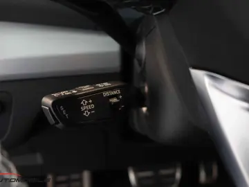 AUDI SQ5 3.0 TDI quattro Sportback  Pano  Kam.  HUD