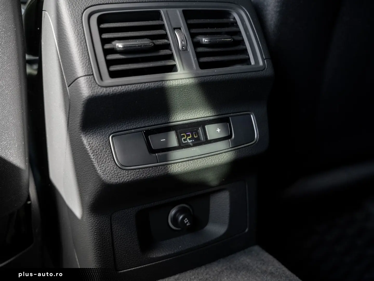 AUDI SQ5 3.0 TDI quattro basis Pano Kam. Navi Pano LM