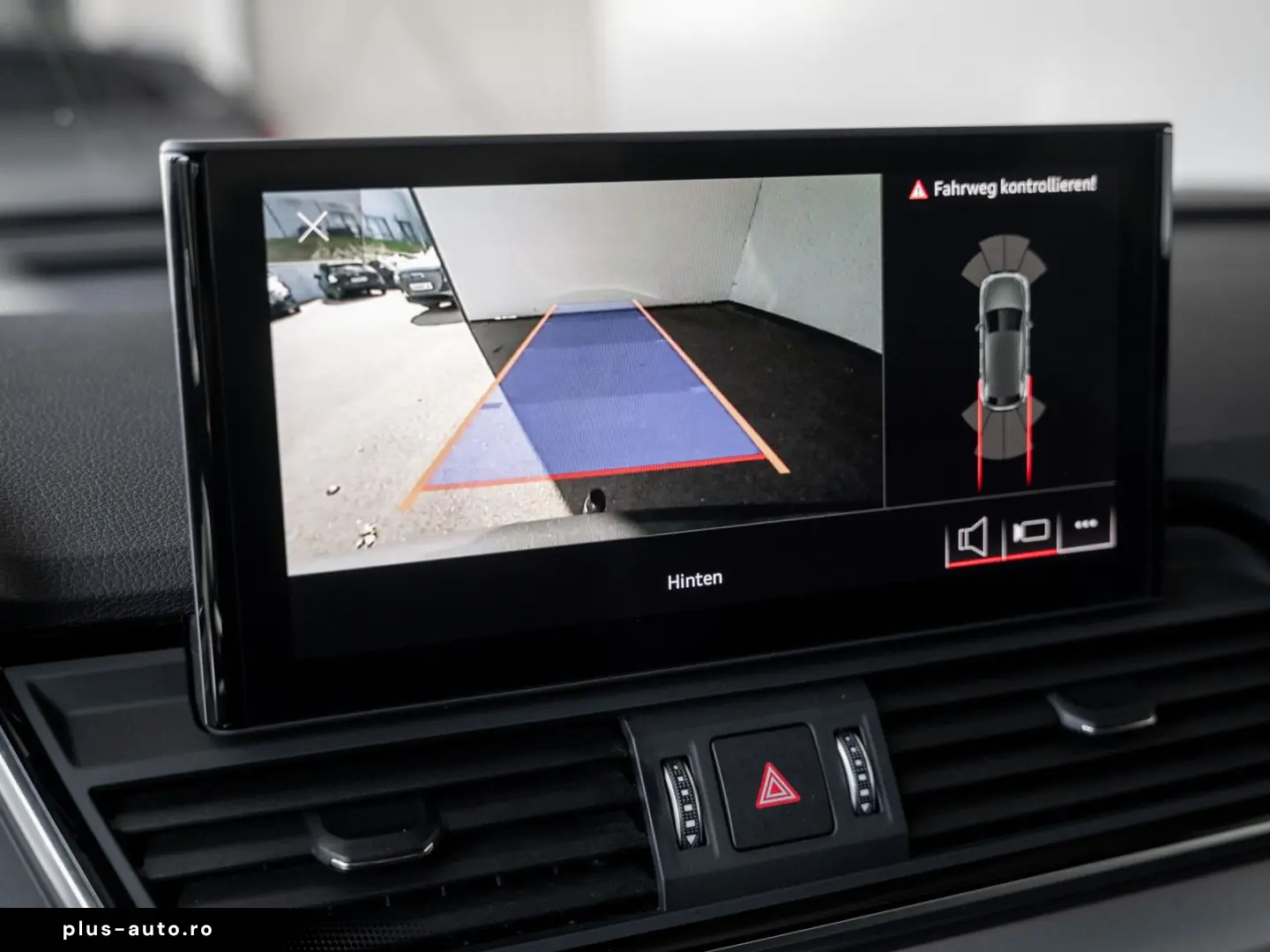 AUDI SQ5 3.0 TDI quattro basis Pano Kam. Navi Pano LM