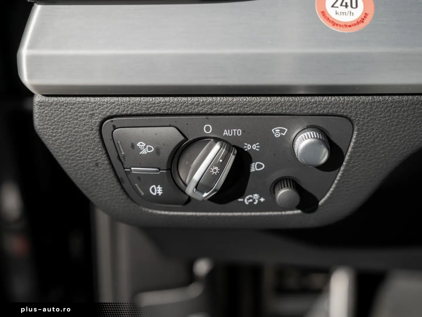 AUDI SQ5 3.0 TDI quattro basis Pano Kam. Navi Pano LM