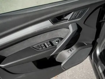 AUDI SQ5 3.0 TDI quattro basis Pano Kam. Navi Pano LM