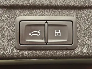 AUDI A5 Avant TFSI qu edition one PANO MATRIX AHK HuD