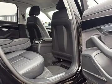 AUDI A8 50 TDI quattro S-LINE  HD-Matrix Luft B&O