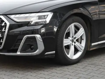 AUDI A8 L 60 TFSI e quattro Pano HuD B&O Wärme Komfor