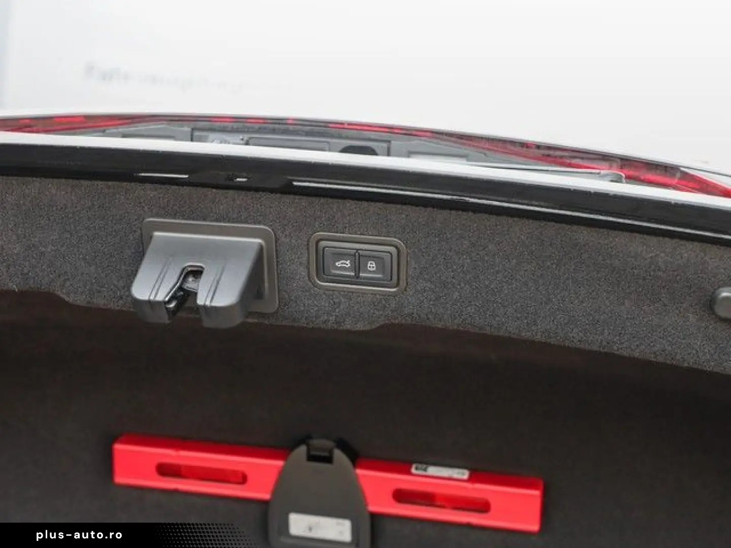 AUDI A8 L 60 TFSI e quattro Pano HuD B&O Wärme Komfor
