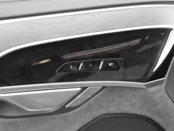 AUDI A8 L 60 TFSI e quattro Pano HuD B&O Wärme Komfor
