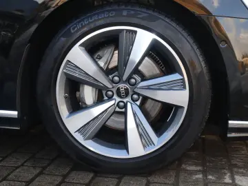 AUDI A8L 50 TDI quattro lang CHROMPAKET SPORTSITZ B&O