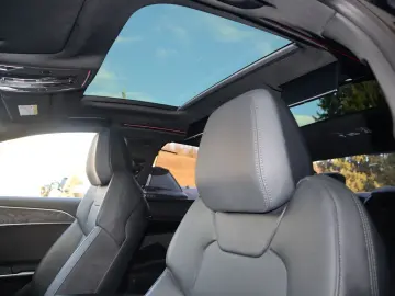 AUDI A8L 50 TDI quattro lang CHROMPAKET SPORTSITZ B&O
