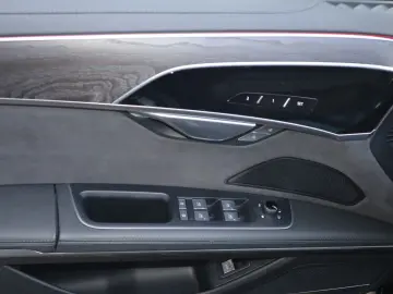 AUDI A8L 50 TDI quattro lang CHROMPAKET SPORTSITZ B&O