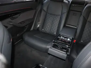 AUDI A8L 50 TDI quattro lang CHROMPAKET SPORTSITZ B&O