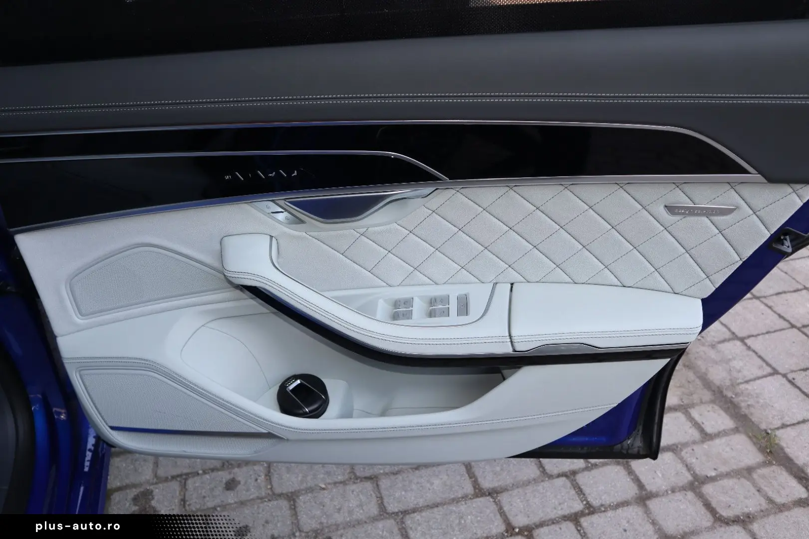 AUDI A8L 60 TFSIe lang EXCLUSIVE S-LINE UPE 183.530 -