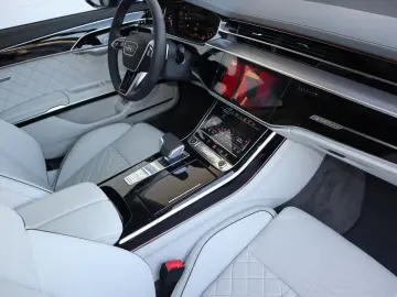 AUDI A8L 60 TFSIe lang EXCLUSIVE S-LINE UPE 183.530 -