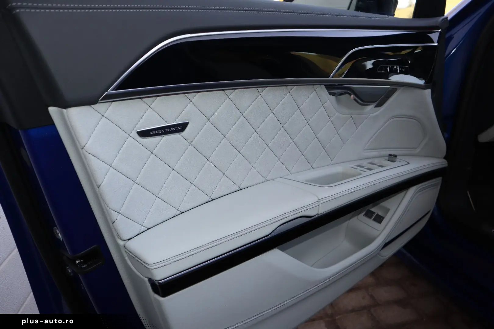 AUDI A8L 60 TFSIe lang EXCLUSIVE S-LINE UPE 183.530 -