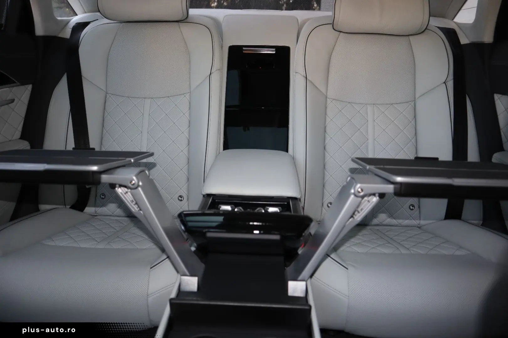 AUDI A8L 60 TFSIe lang EXCLUSIVE S-LINE UPE 183.530 -