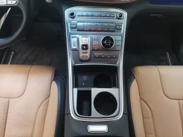 HYUNDAI Santa Fe 1.6 T-GDI