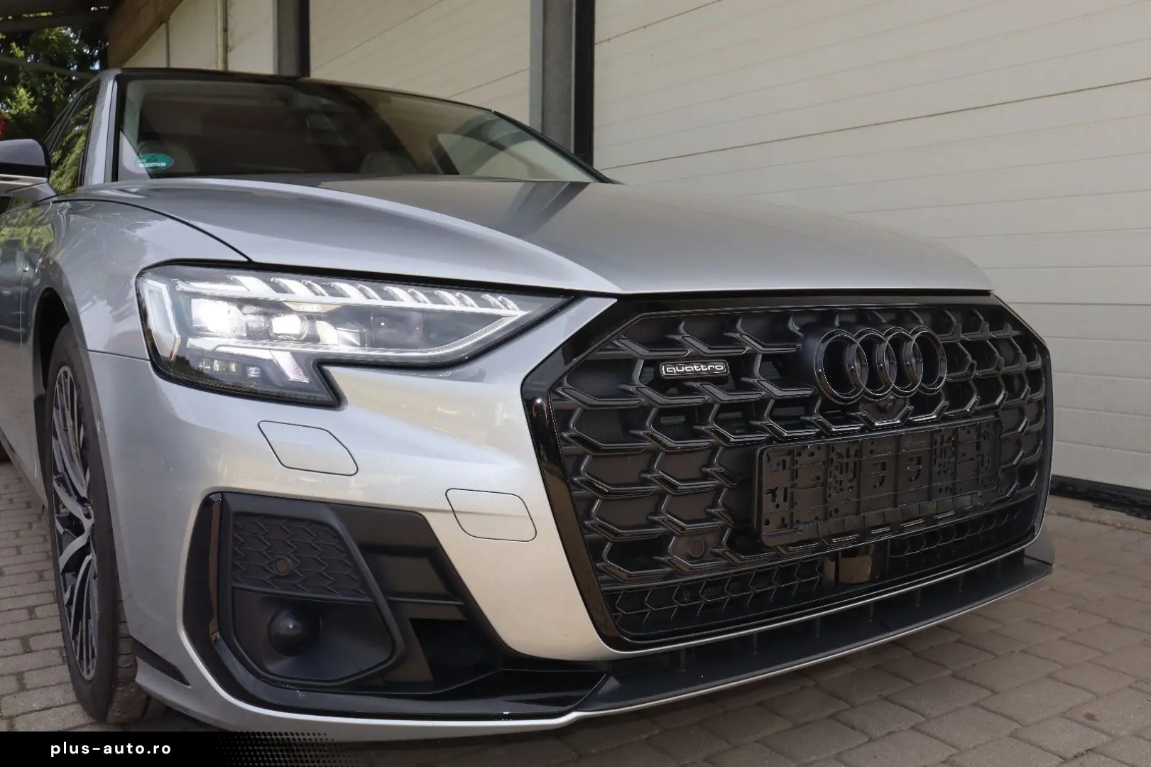 AUDI A8L 60 TFSI e lang EXCLUSIVE S-LINE UPE183.530 -