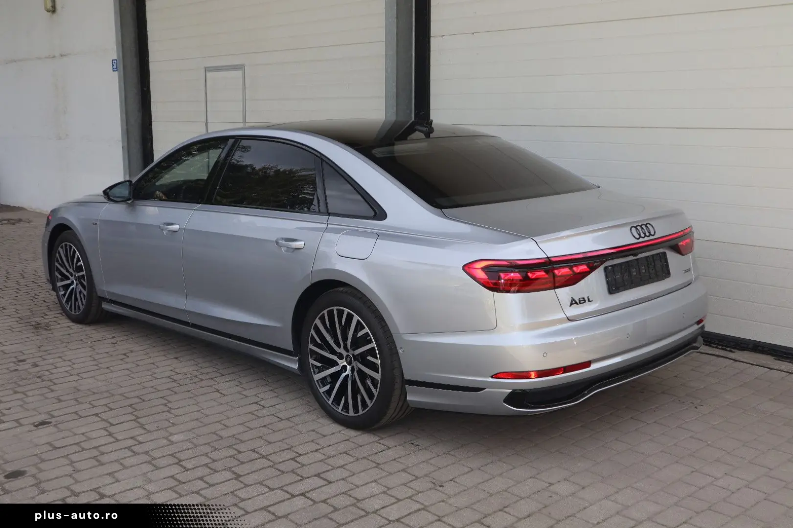 AUDI A8L 60 TFSI e lang EXCLUSIVE S-LINE UPE183.530 -