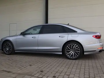 AUDI A8L 60 TFSI e lang EXCLUSIVE S-LINE UPE183.530 -