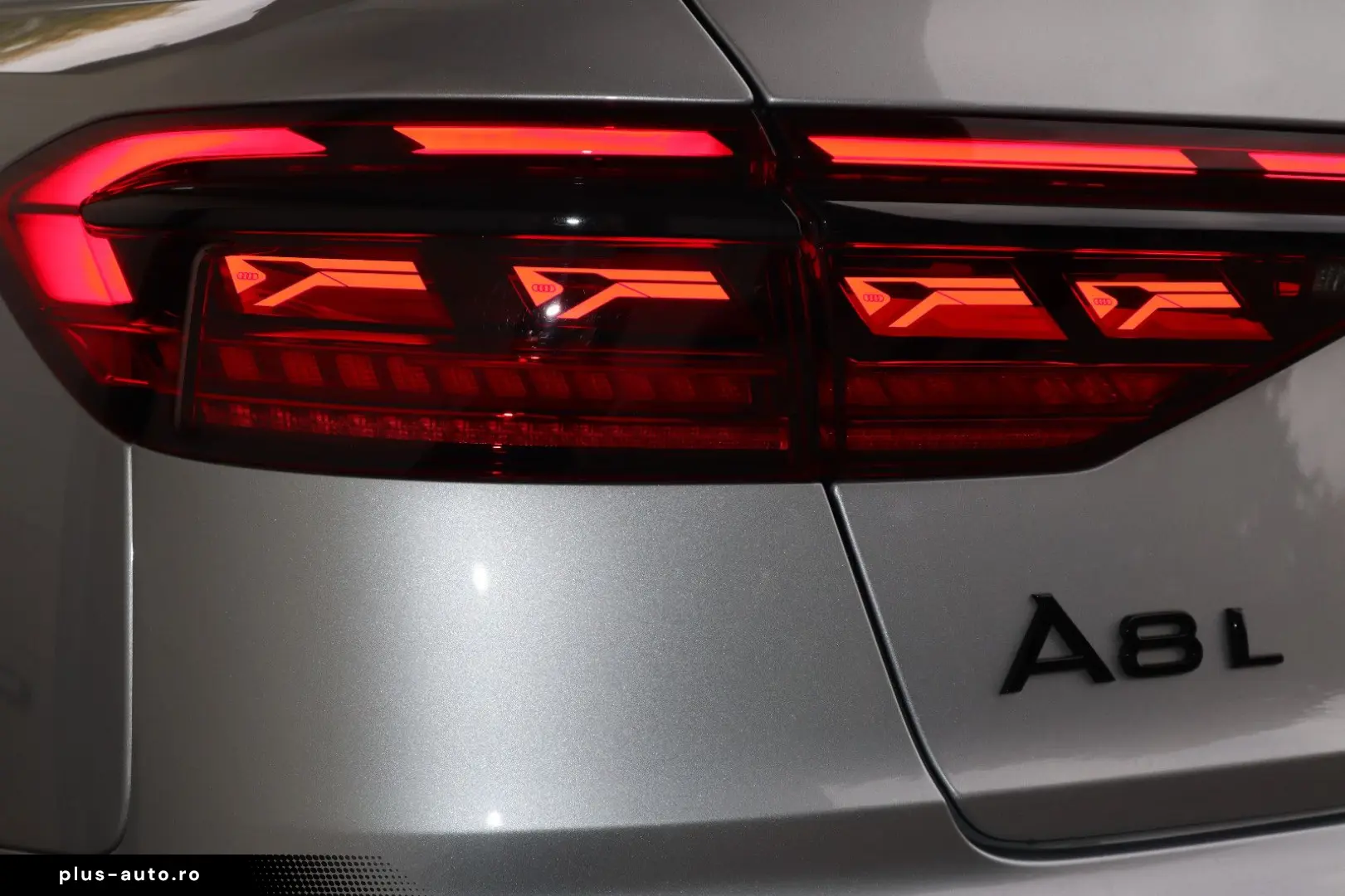 AUDI A8L 60 TFSI e lang EXCLUSIVE S-LINE UPE183.530 -